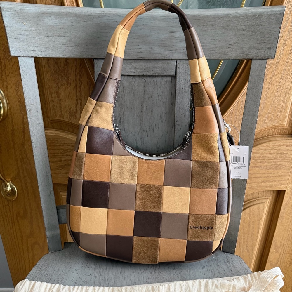 Coachtopia Alter/Ego Crescent Shoulder